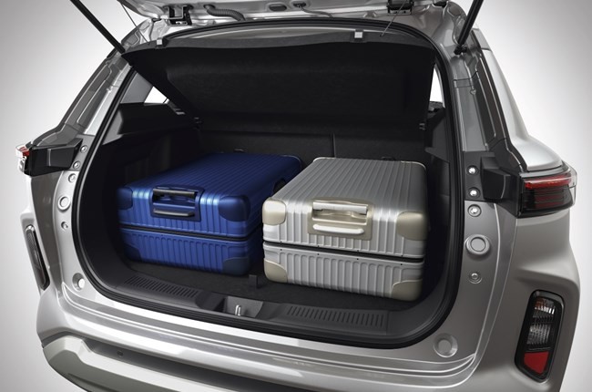 There were doors all round.